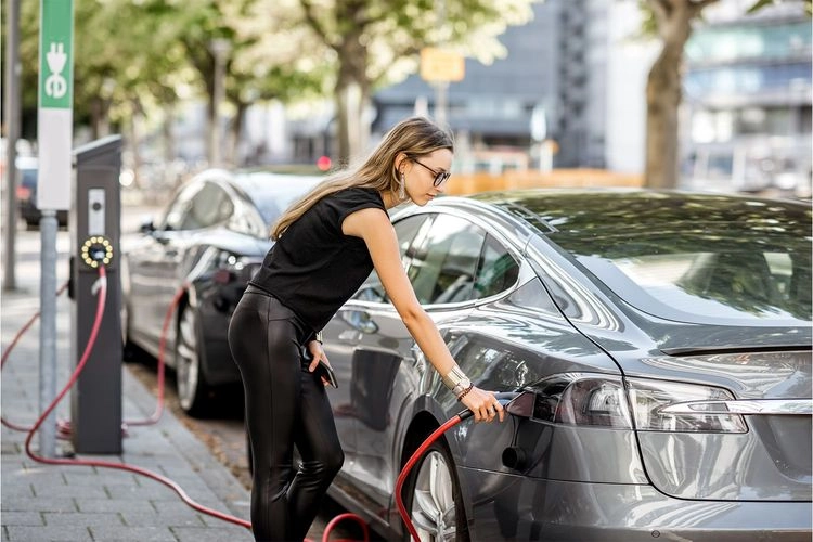 Wichtige Änderung bei der SCT: Elektrofahrzeugpreise steigen, Autovermietung glänzt!