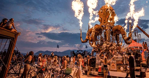 Burning Man Festivalini Merak Edenlere