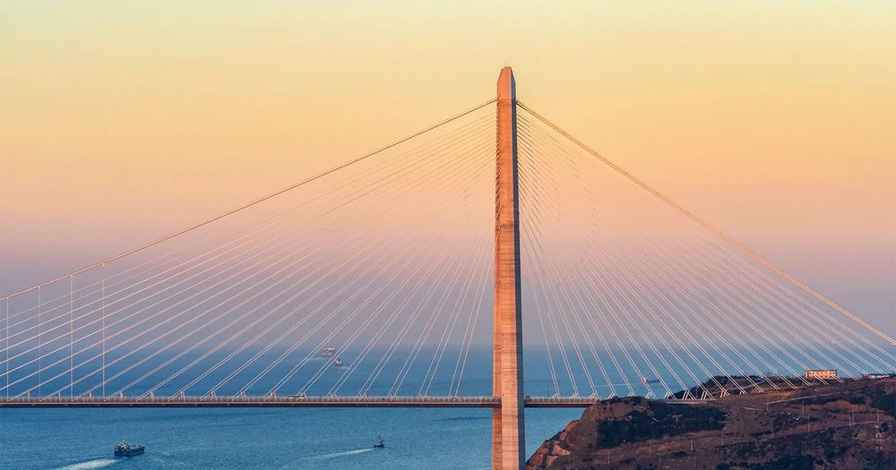 Otoyol ve Köprü Geçiş Ücretlerine 2025 Güncellemesi: İşte Yeni Tarifeler