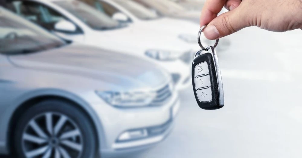¿Cuáles son las ventajas de alquilar un coche?