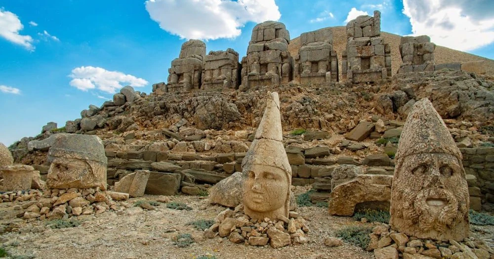 Nemrut Dağı ve Gizemi