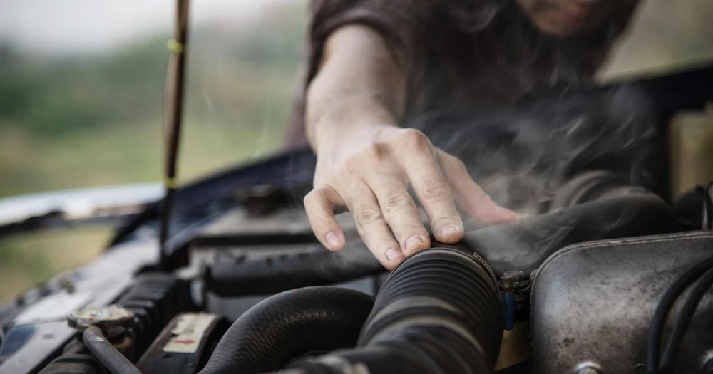 Reasons for Oil Mixing with Engine Coolant
