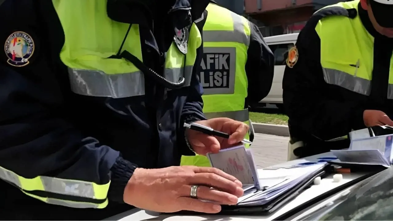 Les anciens permis de conduire ne sont plus valides ! Attention si vous comptez louer un véhicule !